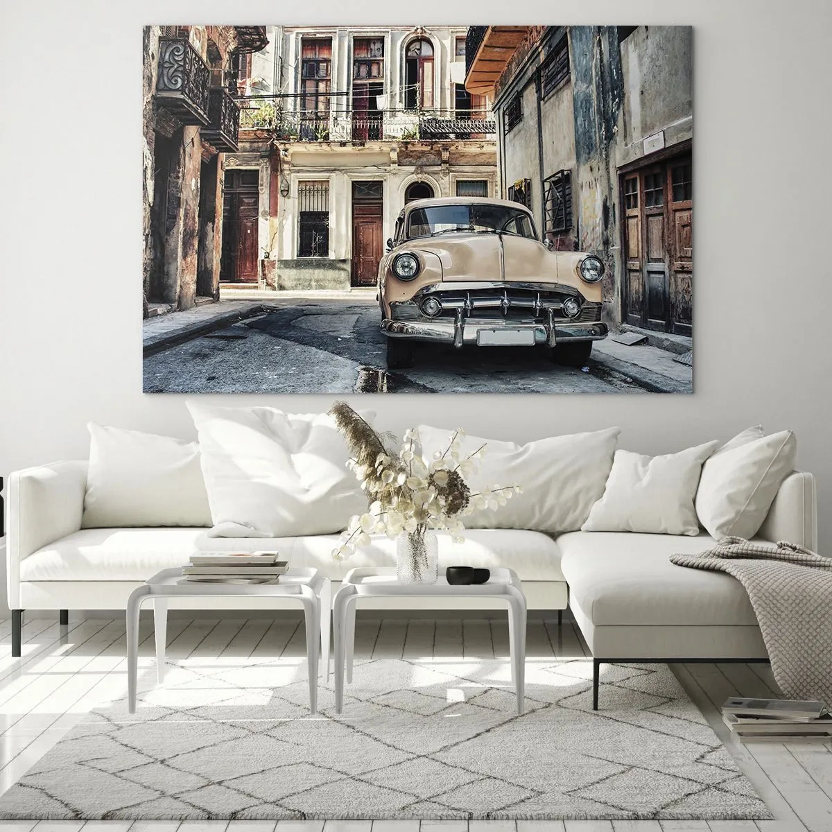 Glass picture - Retro car on the street of the old town - 70x50cm - Siesta in Havana - Modern wall decoration for the living room and bedroom ARTTOR
