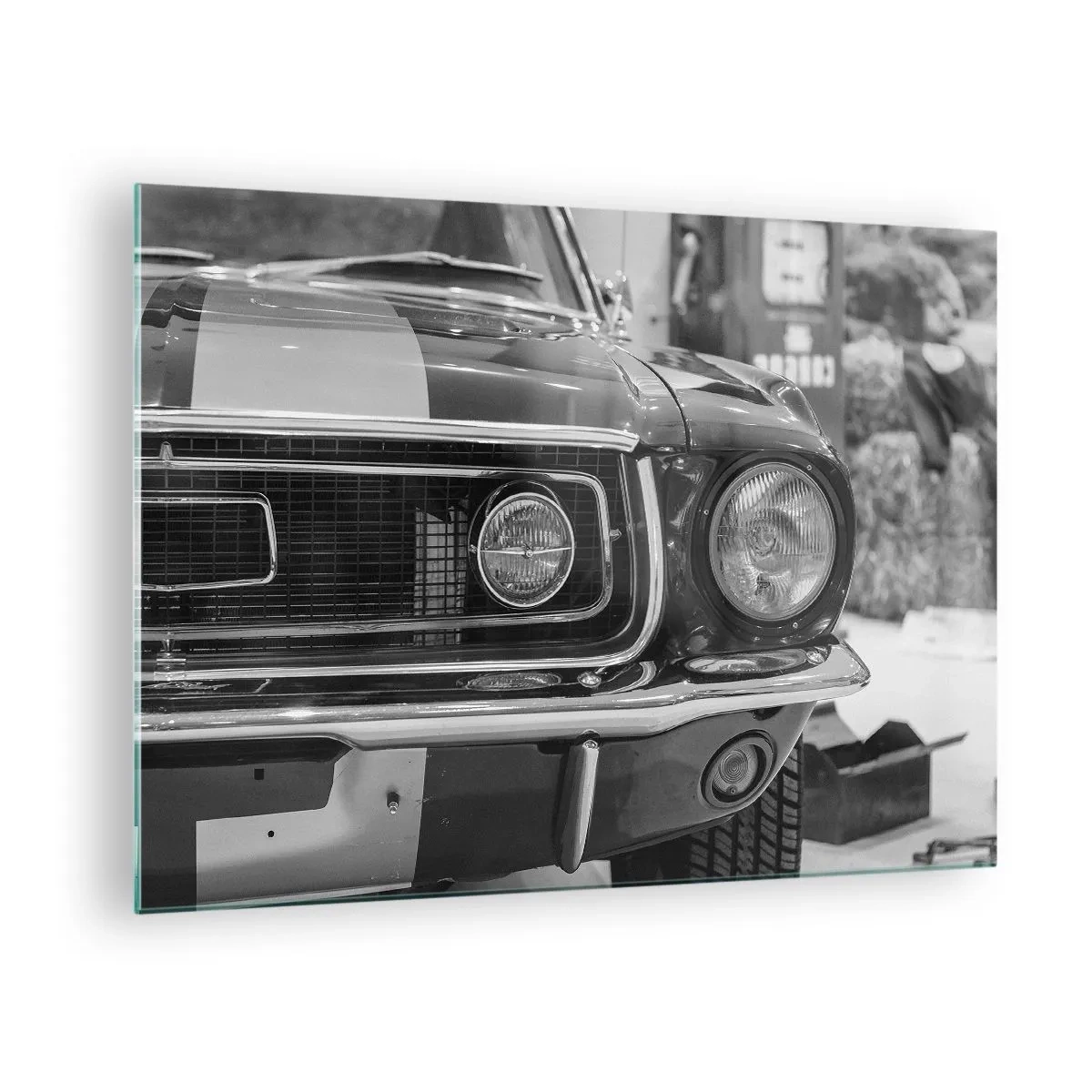 Glass picture - Close-up of the front of a classic racing car - 70x50cm - Rough Ride - Modern wall decoration for the living room and bedroom ARTTOR